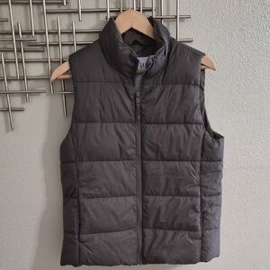 GAP Men's Charcoal Quilted Vest